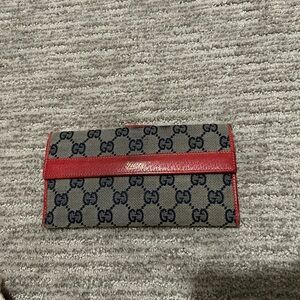 Gucci wallet
